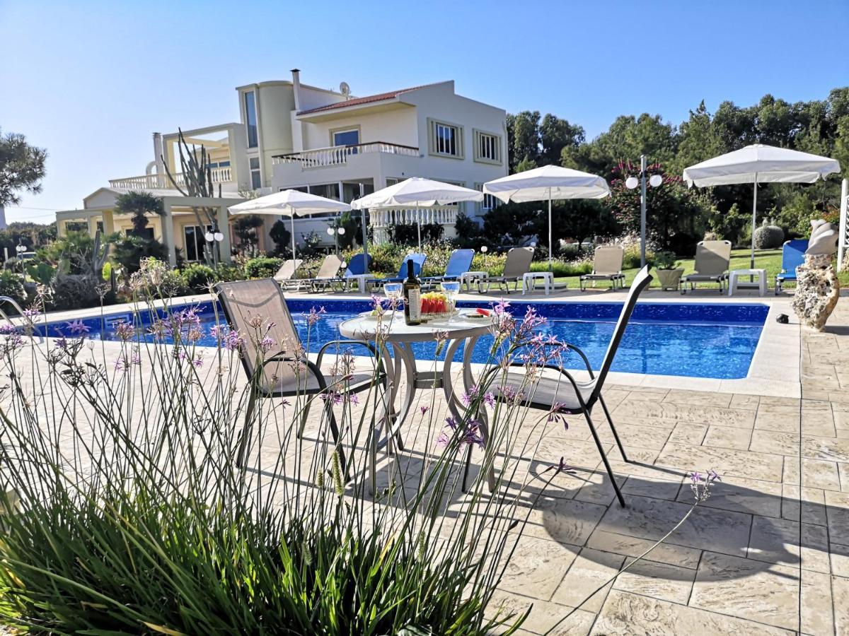 Louis Luxury Villa By Living In Blue Koskinou  Екстериор снимка
